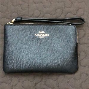 Coach wristlet Great condition